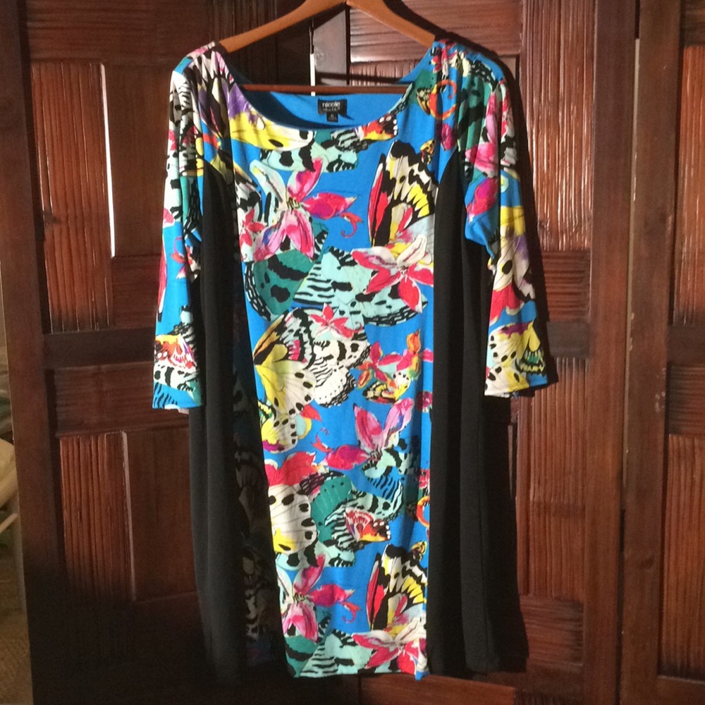 Nicole Long Sheeve Dress